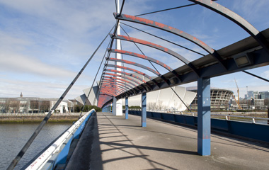 Bells Bridge is a pedestrian walkway between the north and the south banks